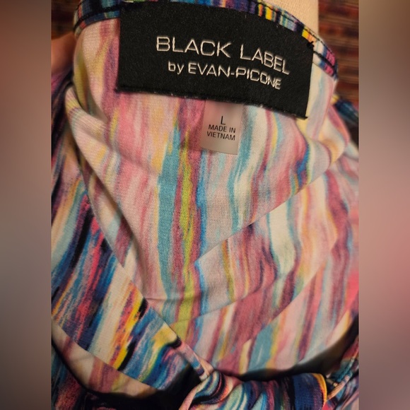 Evan Picone Multicolor Sleeveless Keyhole Camisole - Picture 2 of 6